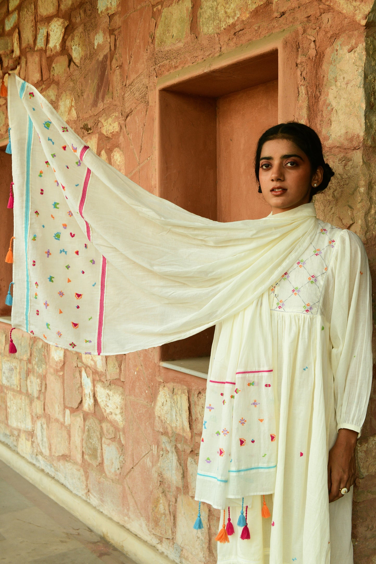 Ivory Embroidered Stole