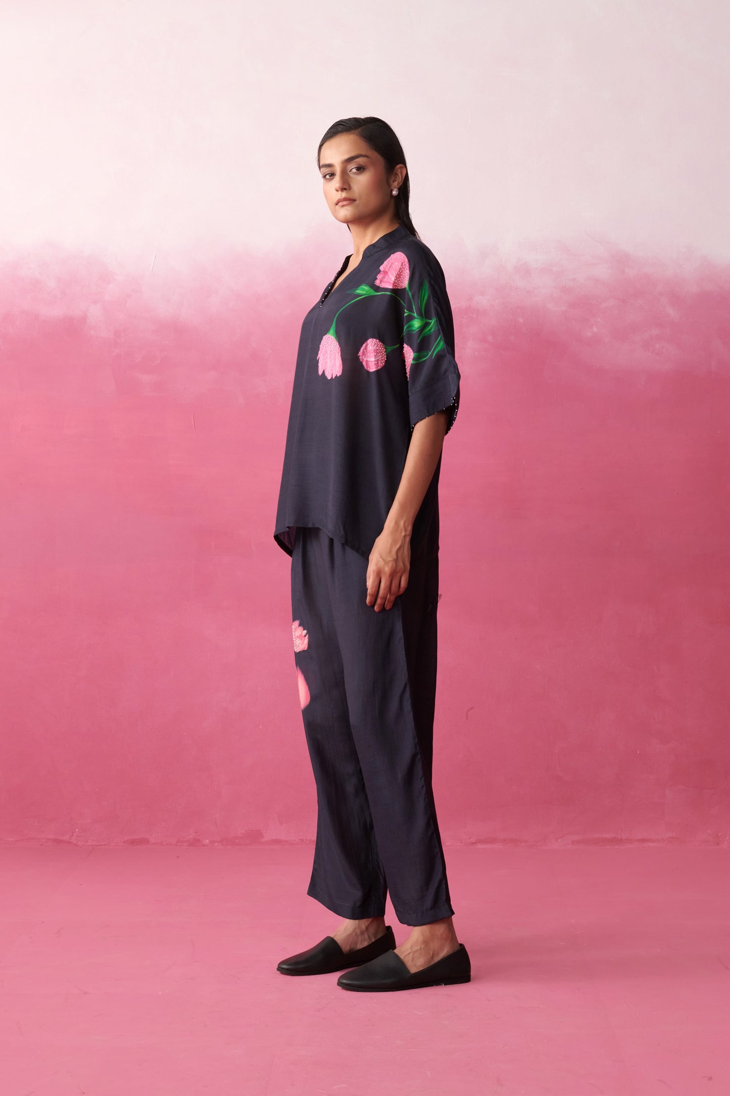 Isla Blush Noir Easy Fit Top