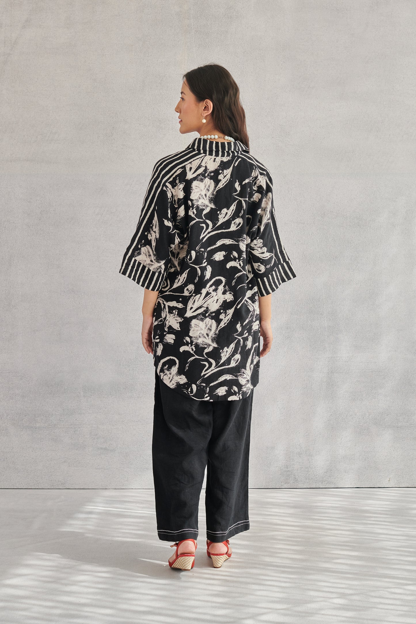Sobo Black Long Linen Shirt