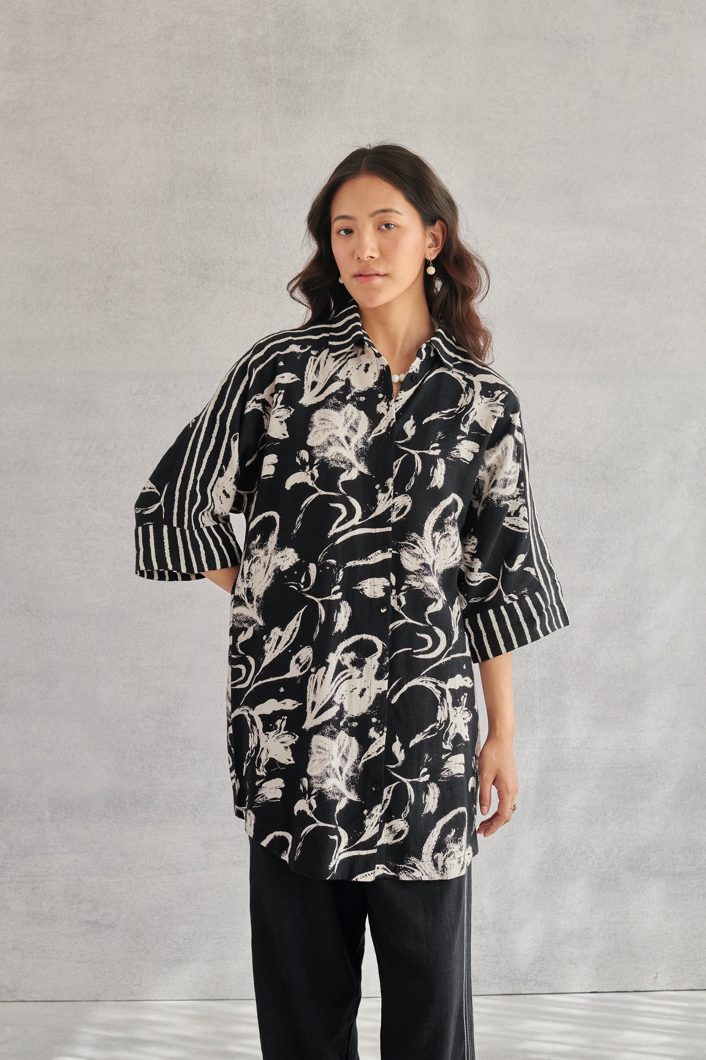 Sobo Black Long Linen Shirt