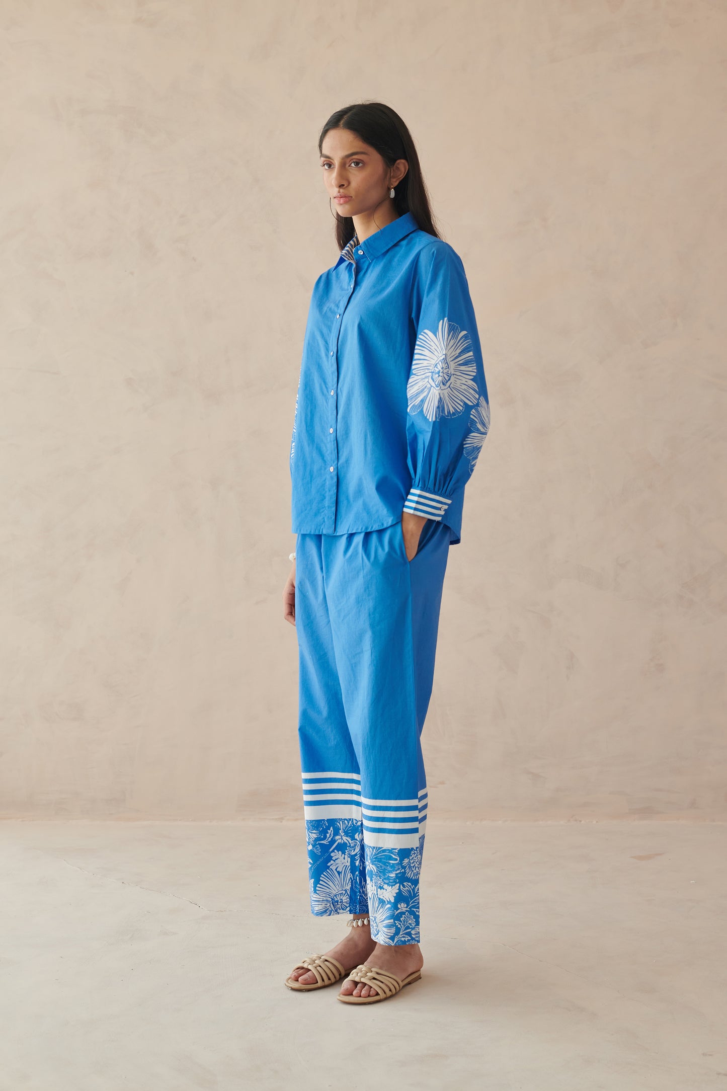 Glide Blue Border Print Pants